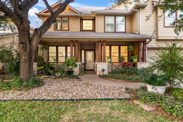 202 Holmstrom St, Hutto