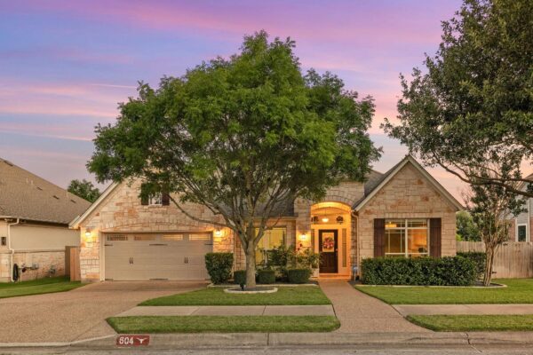 604 Navigator Dr, Austin
