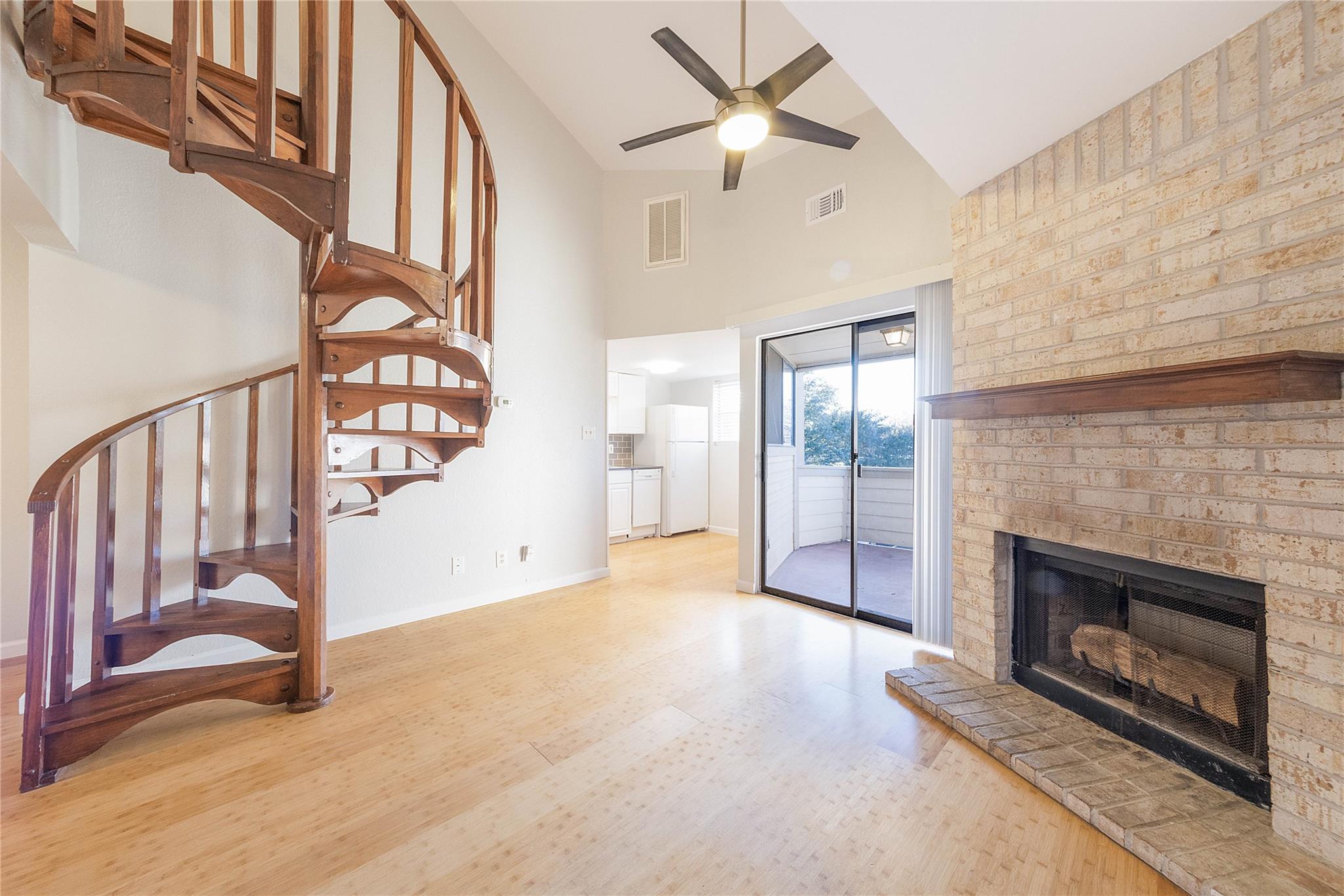 2500 Burleson Rd #512, Austin, TX 78741