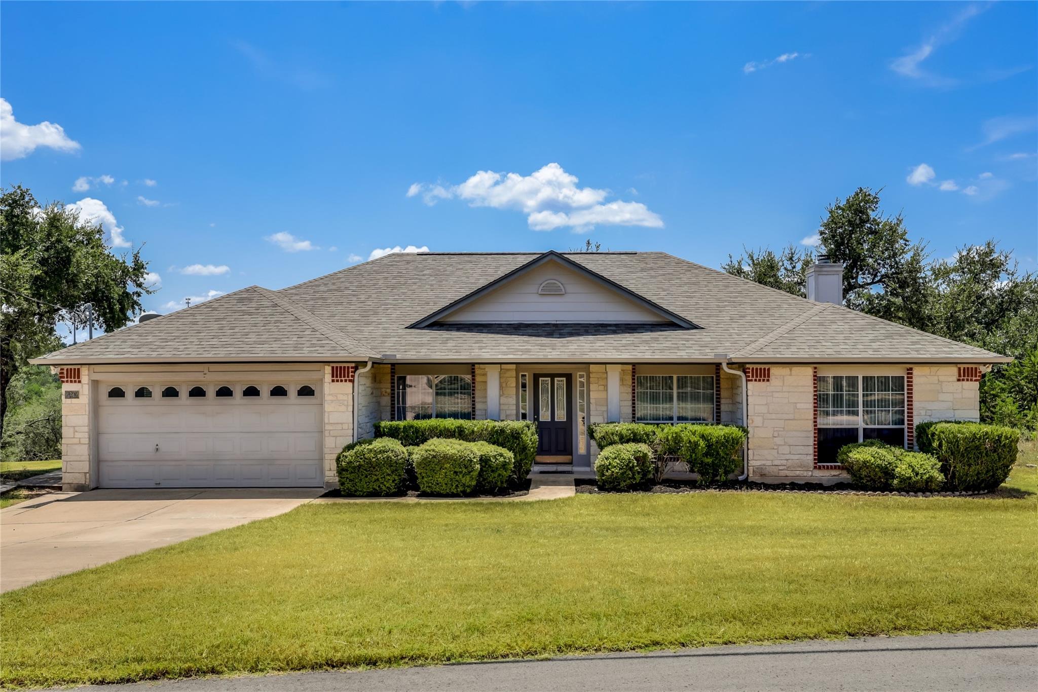7312 White Oak Dr, Lago Vista, TX 78645