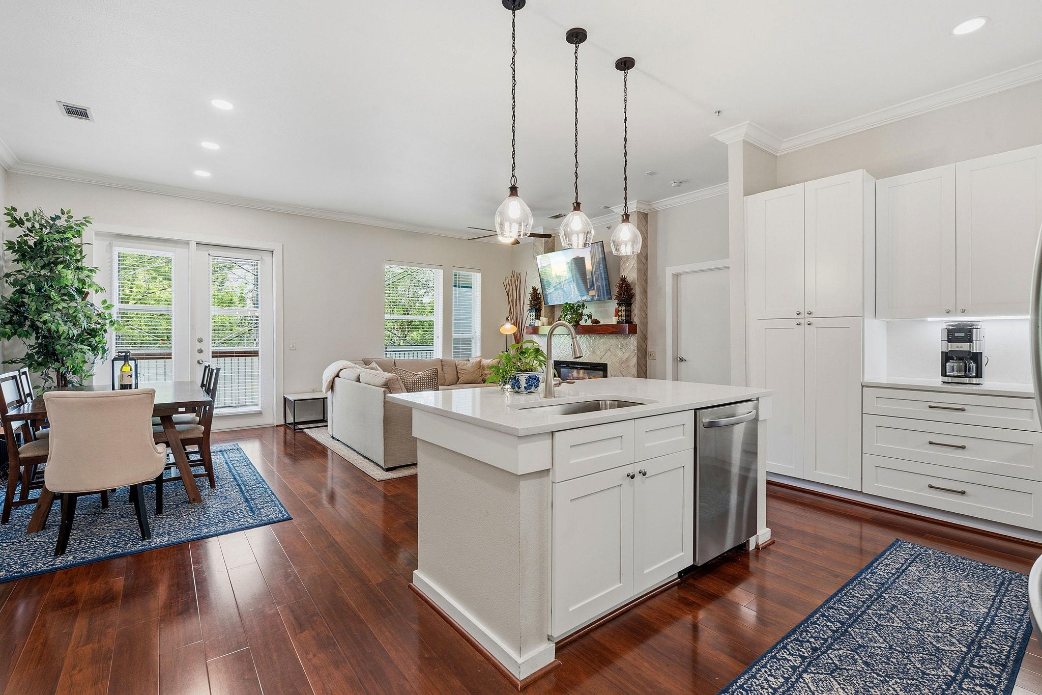 1900 Barton Springs Rd #2026, Austin, TX 78704
