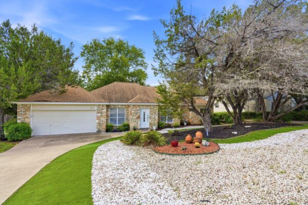 267 Mooring Cir, Lakeway