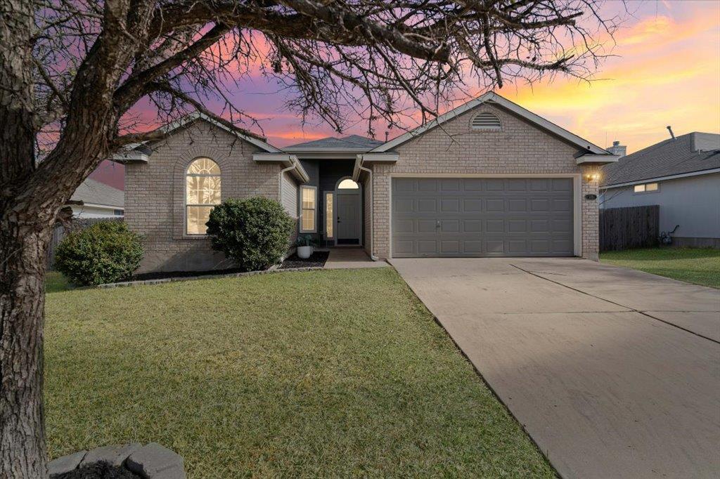 135 Langely None, Kyle, TX 78640