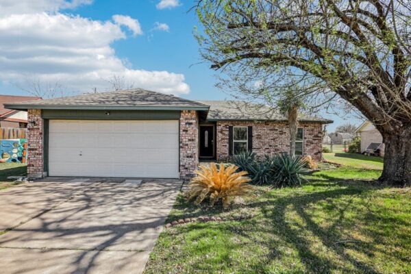 1107 Long Meadow Dr, Round Rock