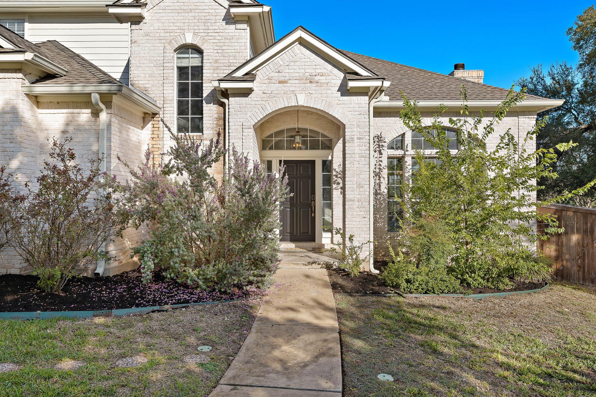6 Wooded Way, Round Rock, TX 78664