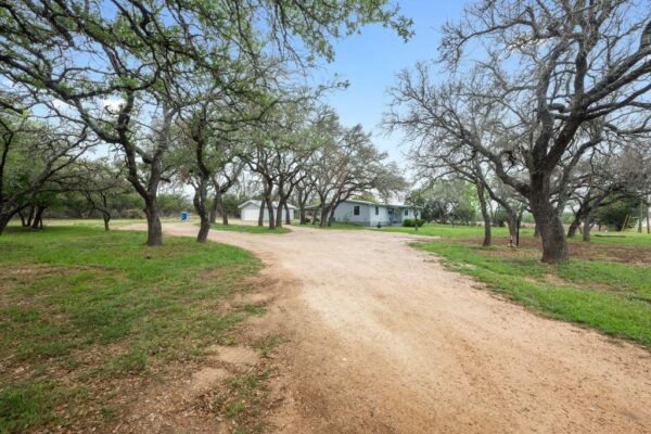 1169 W US Highway 290 None, Johnson City