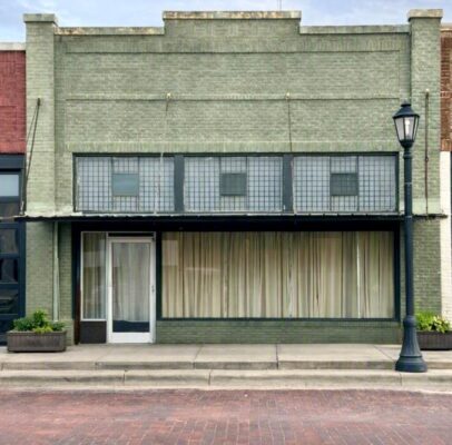 137 E Clark St, Bartlett