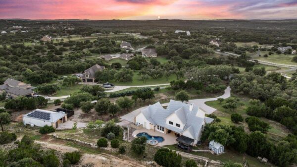 1051 Trailhead Cir, Dripping Springs
