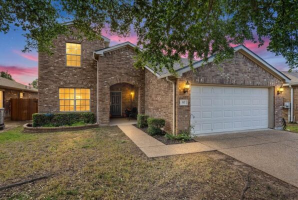 517 Lark St, Leander