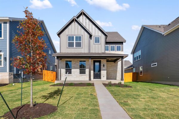 433 Carr Dr, Liberty Hill