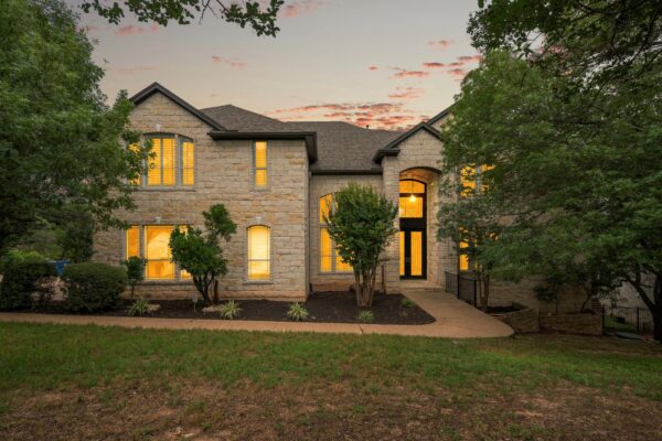 10105 Pickfair Dr, Austin