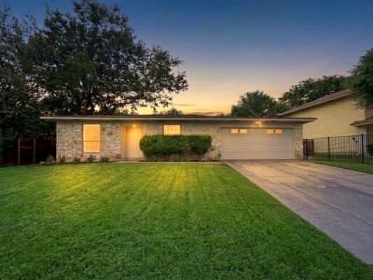 8200 Furness Dr, Austin