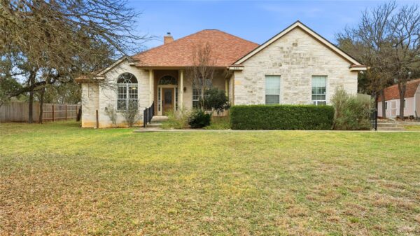 905 Mountain Dr, San Marcos