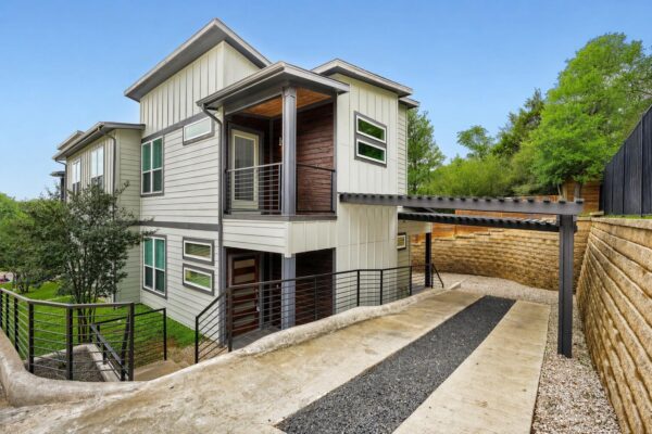 1126 Lott Ave #B, Austin