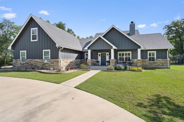 136 Fawn Holw, Elgin