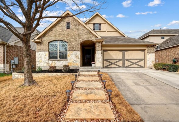 546 Hot Springs Vly, Buda
