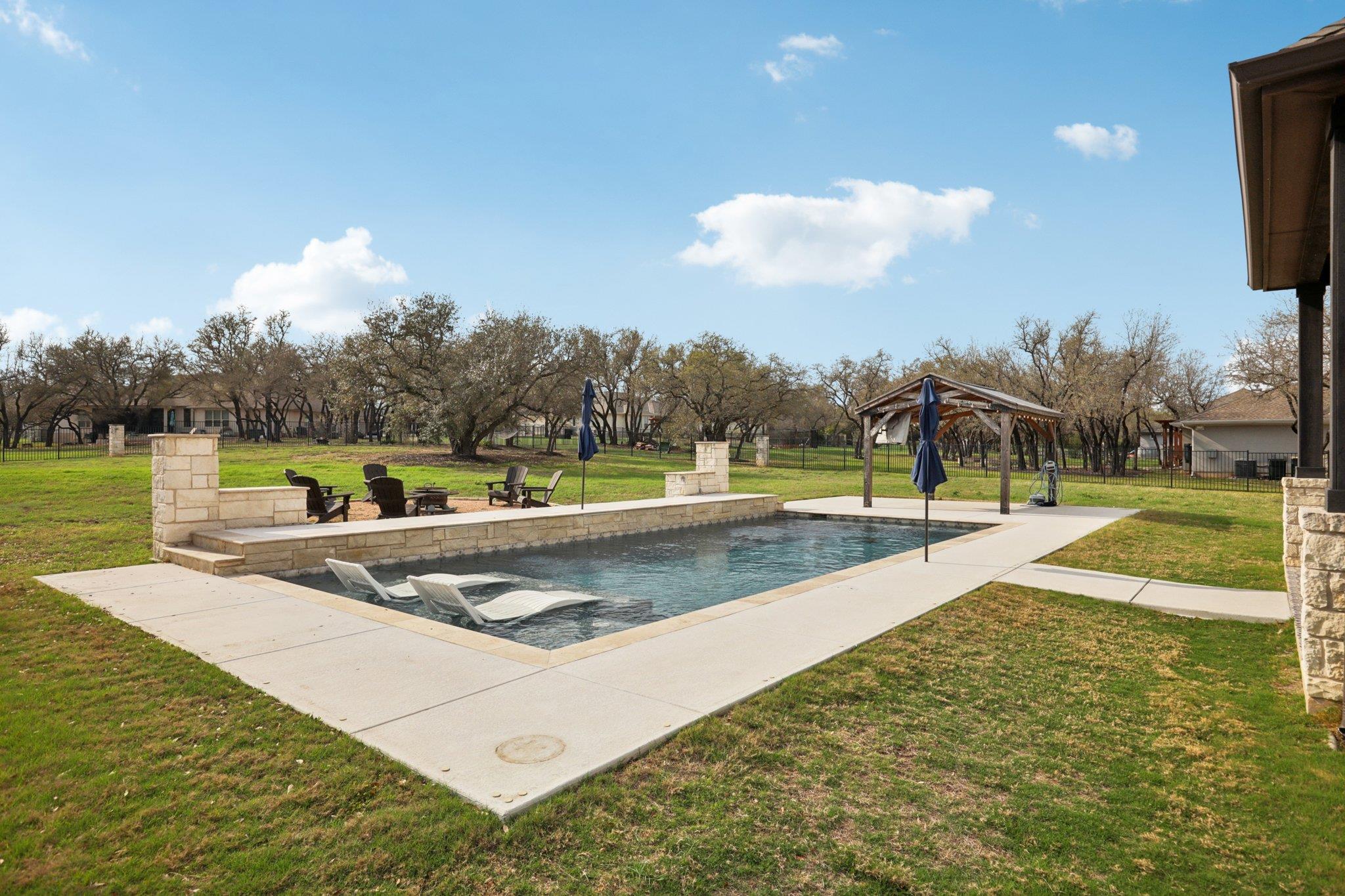 112 Red Mulberry Way, Leander