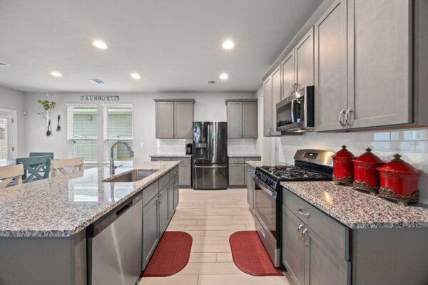 161 Appleberry Ln, Elgin
