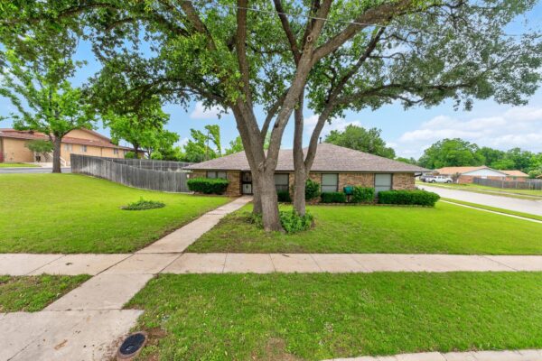 605 E Mary Jane Dr, Killeen