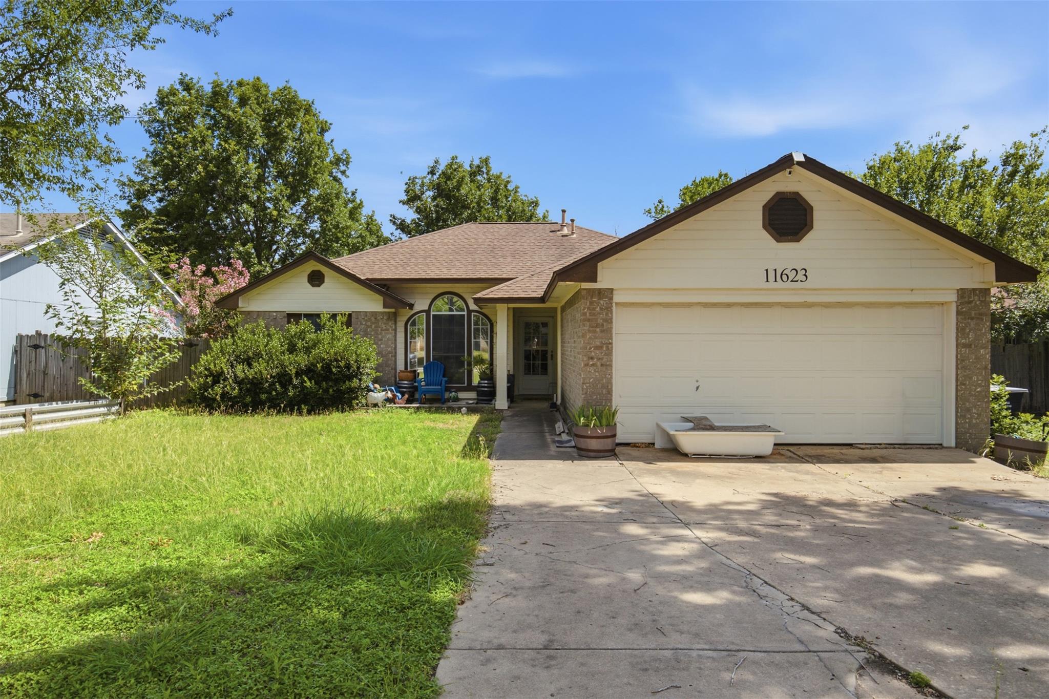 11623 Maybach Dr, Del Valle, TX 78617