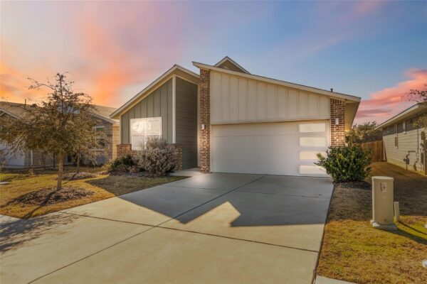 217 Deserti Rd, Leander