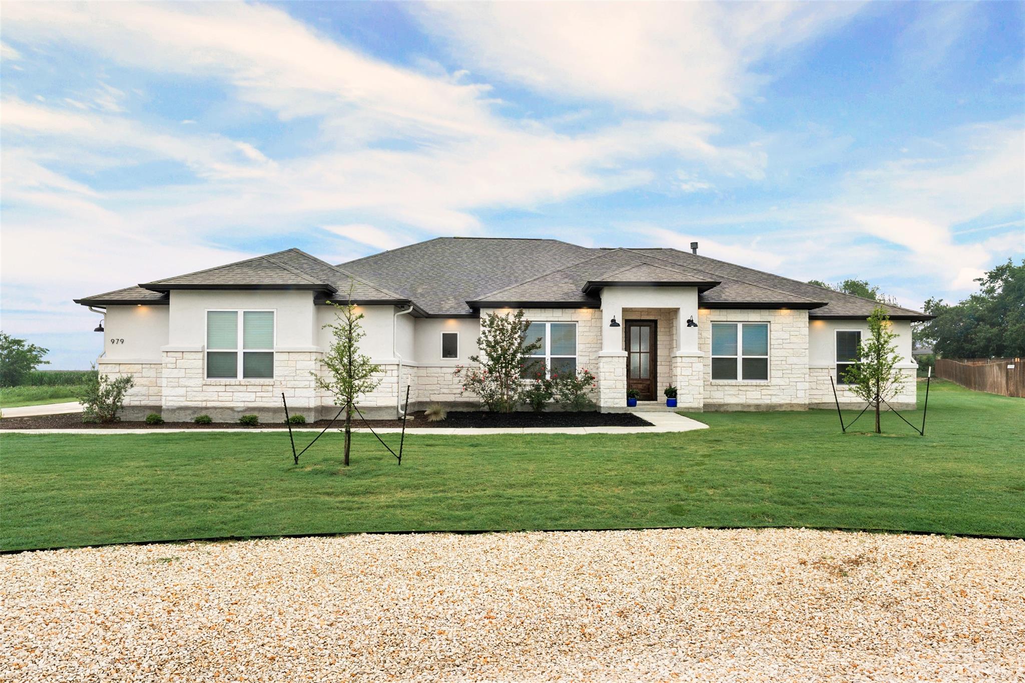 979 Inka Rd, Salado, TX 76571