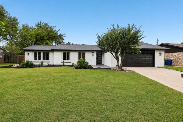 11809 Charing Cross Rd, Austin