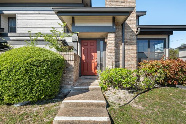 1748 Ohlen Rd #16, Austin
