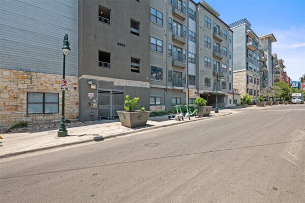 2502 Leon St #417, Austin