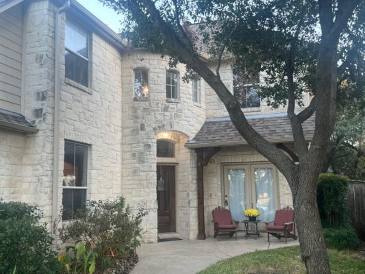 1802 Misty Ridge Dr, Leander