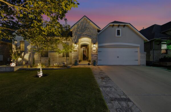 1416 Amarone Dr, Leander