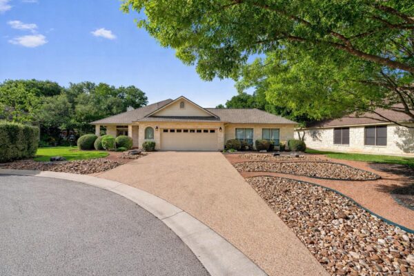 809 Boquilla Trl, Georgetown