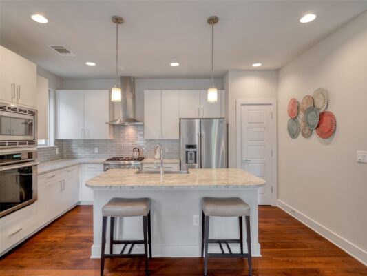 1205 Elm St #8, Austin
