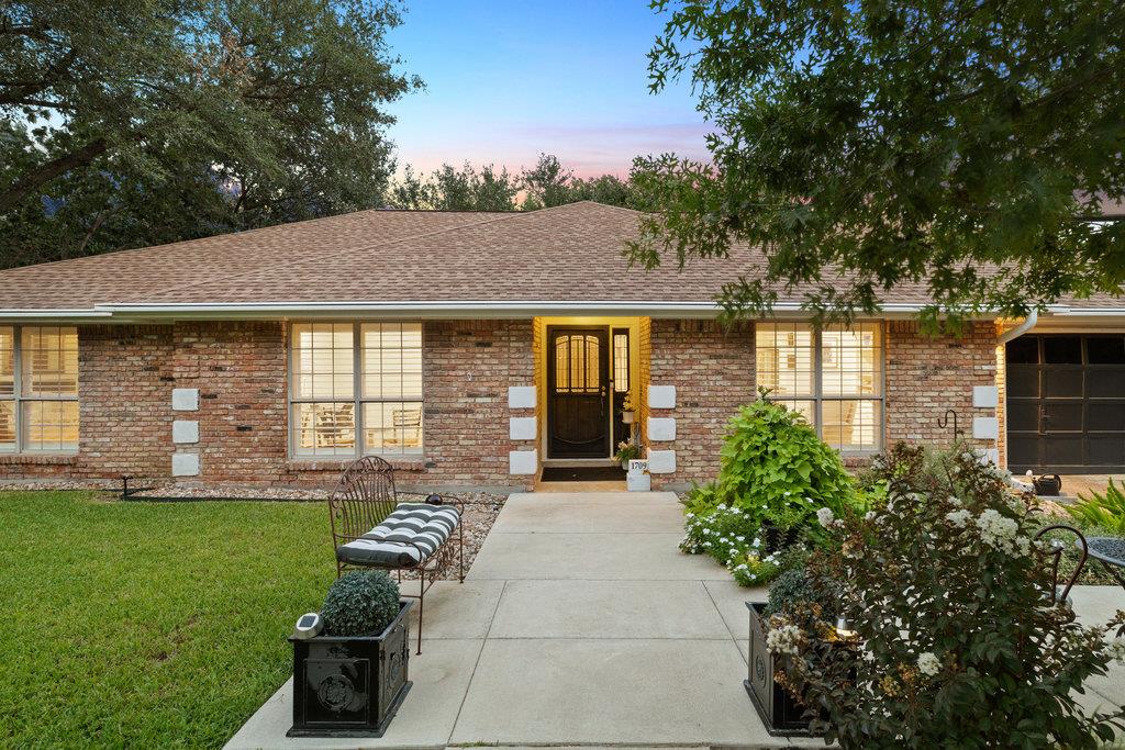 1709 Crested Butte Dr, Austin