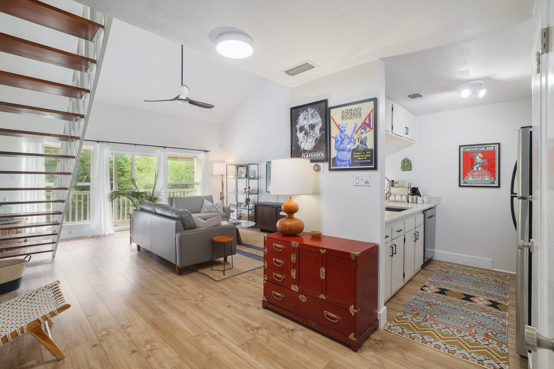 1818 S Lakeshore Blvd #25, Austin, TX 78741