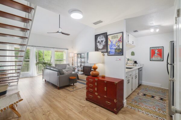 1818 S Lakeshore Blvd #25, Austin