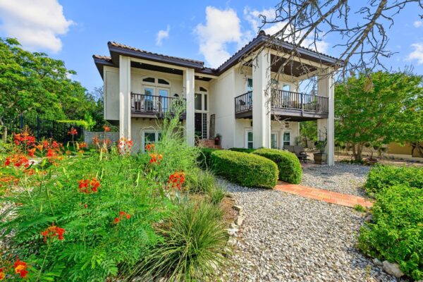 112 Javelin Dr, Lakeway