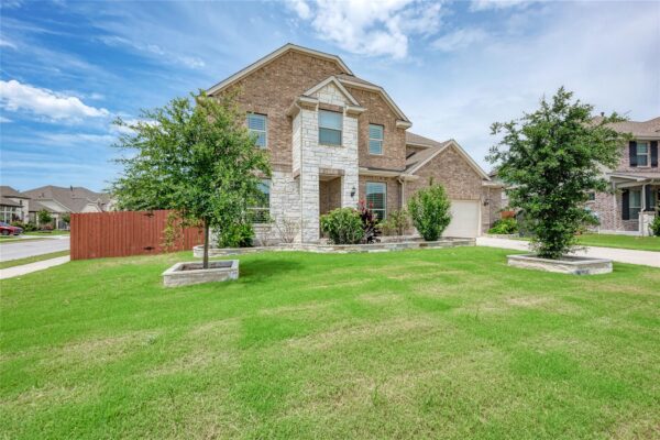 709 Critty Ln, Leander