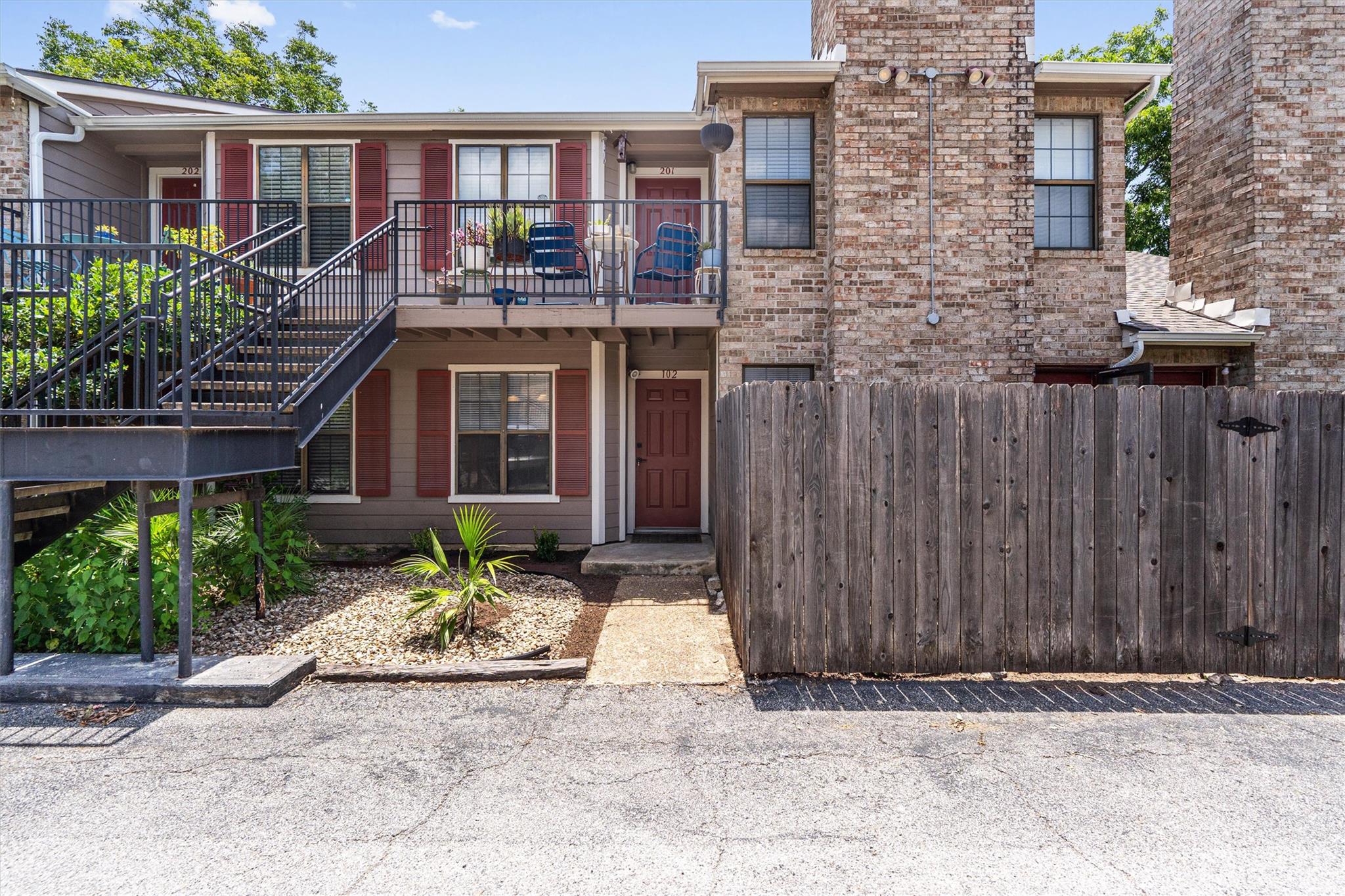 2907 Pearl St #102, Austin, TX 78705
