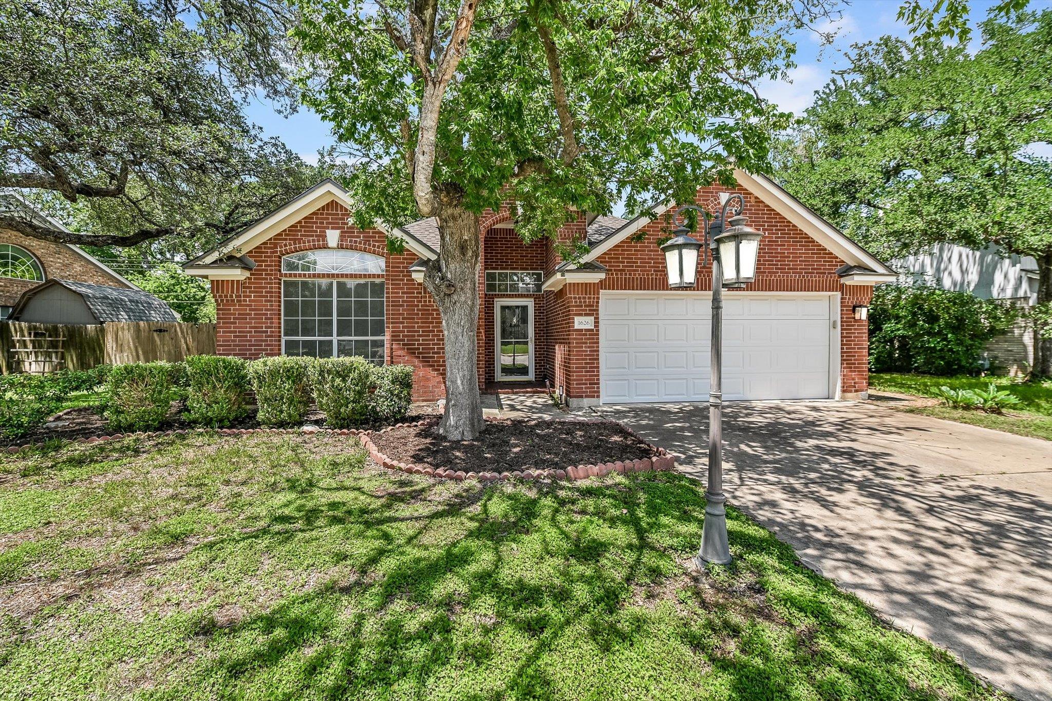 1626 WOODS Blvd, Round Rock, TX 78681