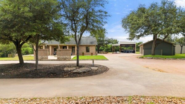 12135 Fitzhugh Rd, Austin