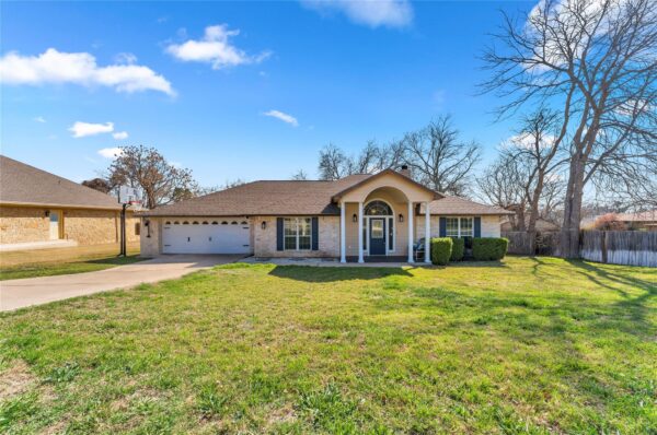 185 Broadmoor St, Marble Falls