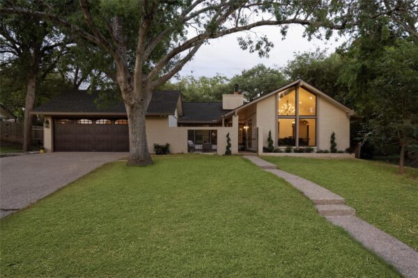 2404 Comburg Castle Way, Austin
