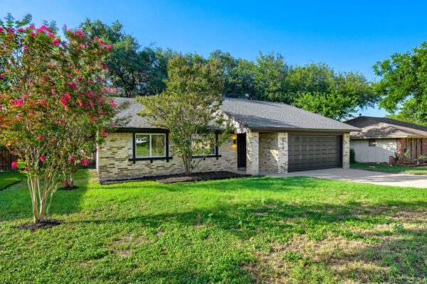 10006 Faylin Dr, Austin