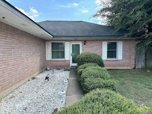 808 Mica Ln, Leander