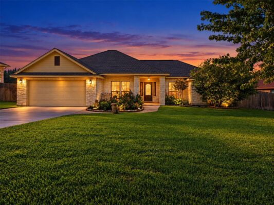 1307 Adam Ave, Burnet