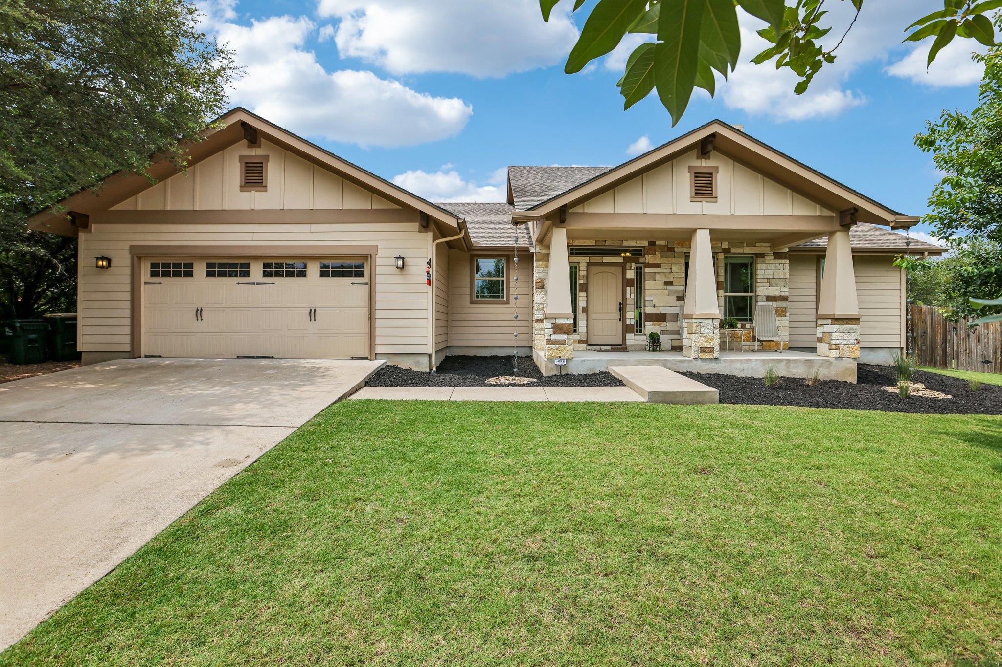 1058 Daviot Dr, Spicewood, TX 78669
