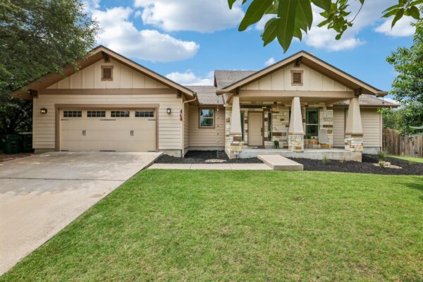 1058 Daviot Dr, Spicewood