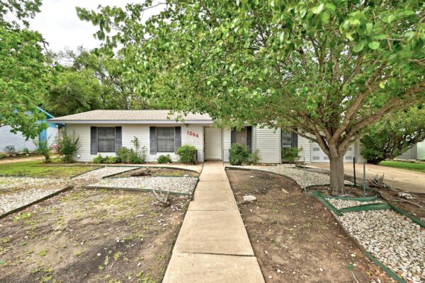 1304 Harrison Ln, Austin