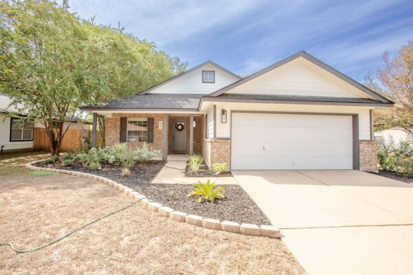 617 Barbara Way, Bastrop